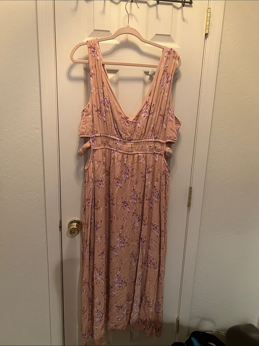 Rue21 Peach Floral Maxi Dress with V-Neck